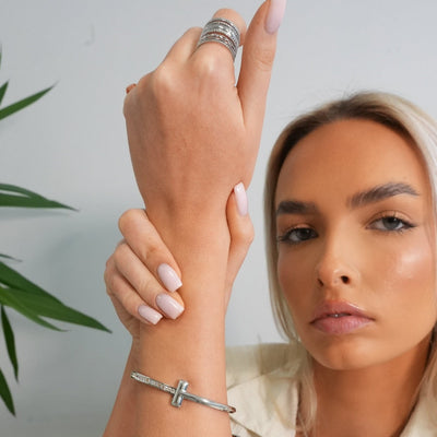 Bransoletka T-Bar z Kamieniem - Srebrna