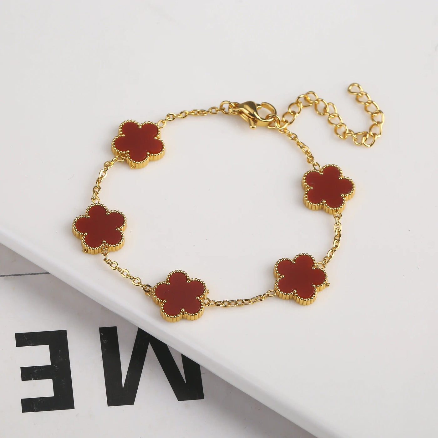 CLOVER | Czerwona Bransoletka